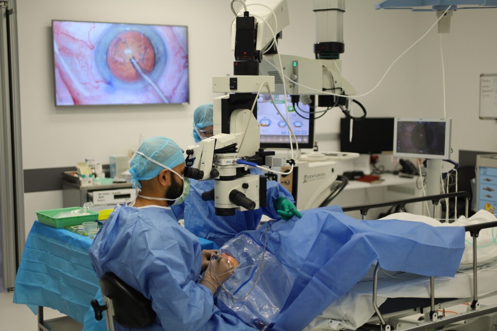 Dr Parth Shah performing cataract surgery in Sydney